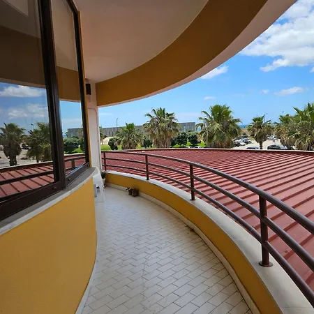 Costa Lounge 5 Min To Beach, Balcony *